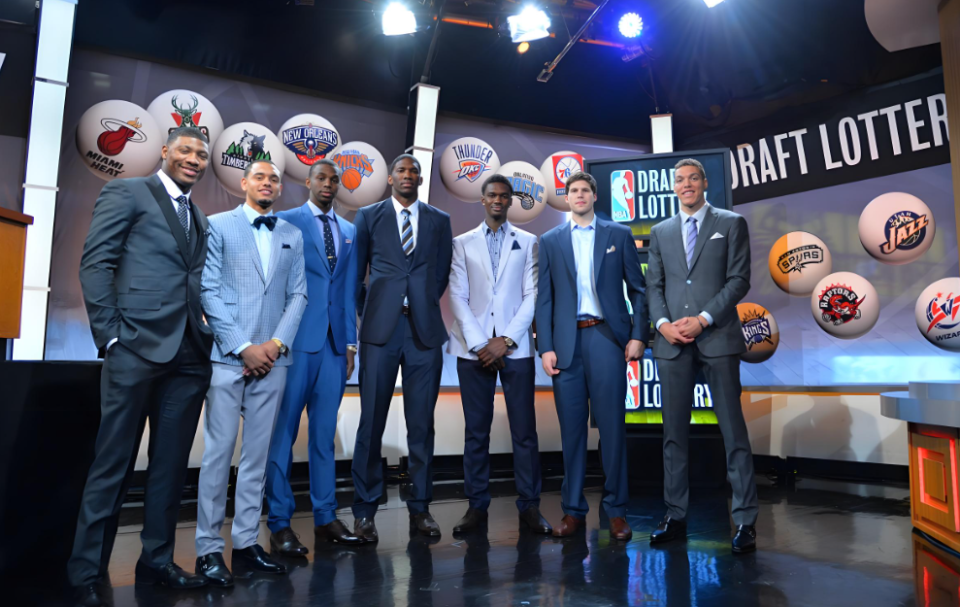 都具备极高, 早把目光投 都具备极高, 早把目光投