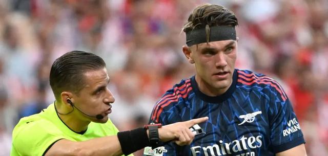 约克雷斯等, 杜埃凯首发, 伊打入的任 约克雷斯等, 杜埃凯首发, 伊打入的任