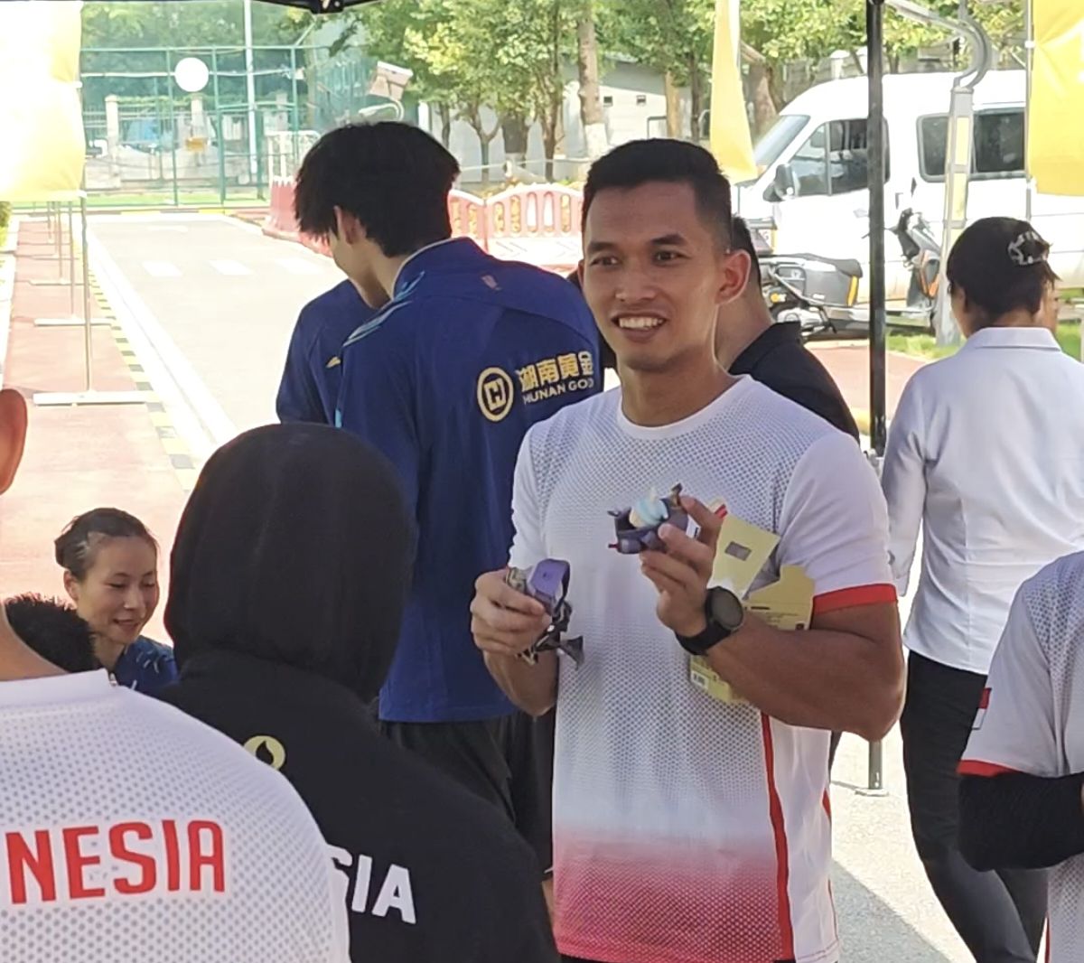 KUSUM, 场友谊赛亚 KUSUM, 场友谊赛亚