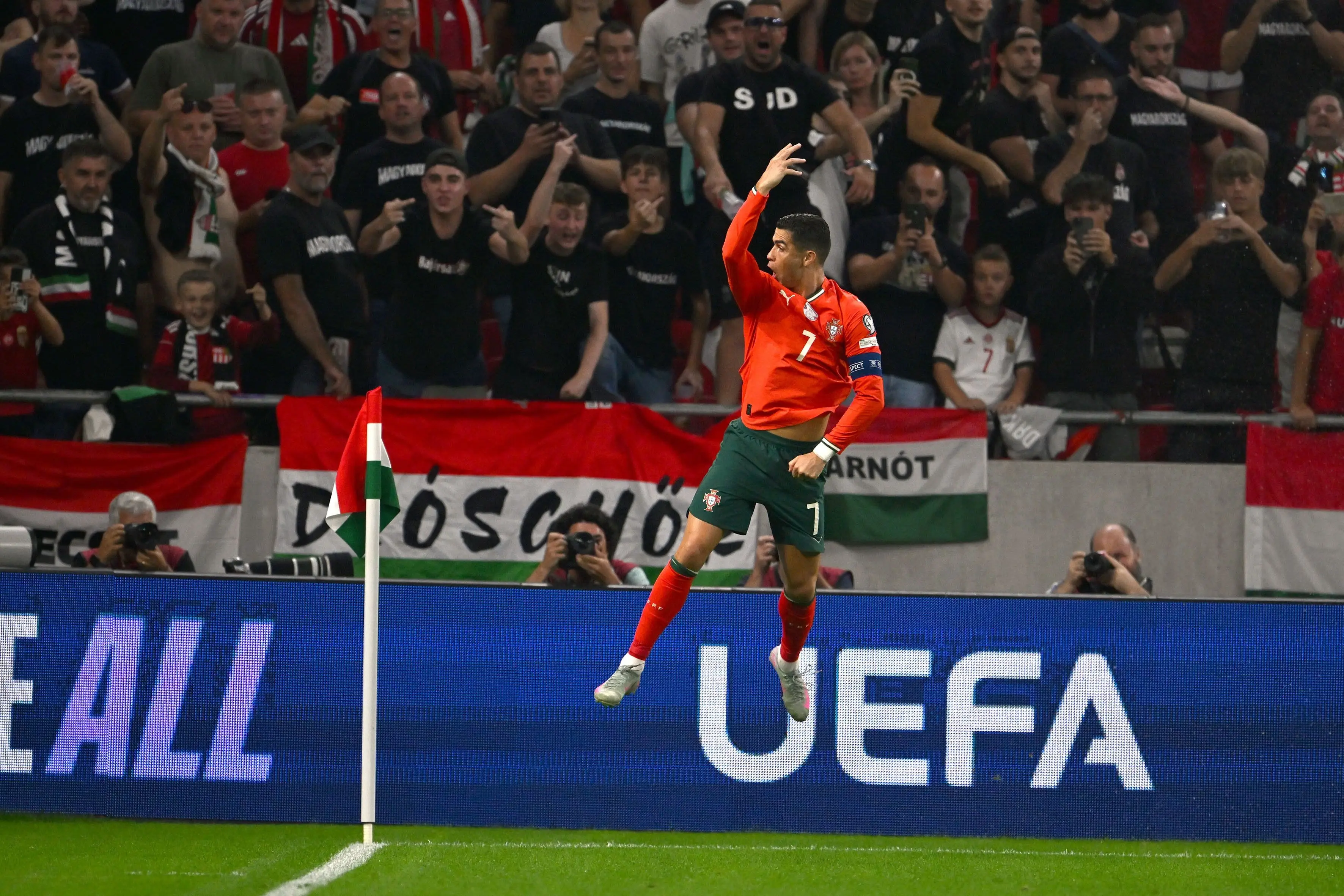 amp, 足联官网, C罗也将自 amp, 足联官网, C罗也将自